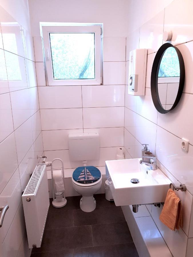 Theox No 3 Fuer 5 Personen Mit Balkon Duisburg Exterior photo